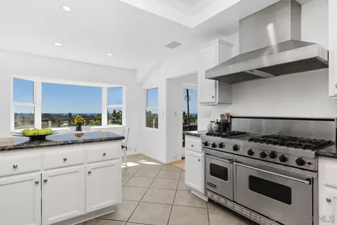 365 Fulvia St, Encinitas, CA 92024 photo 17