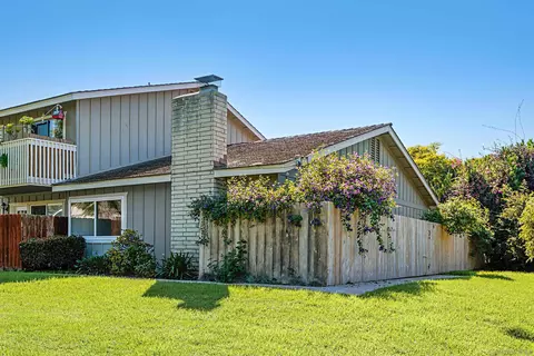 808 Regal Rd #J4, Encinitas, CA 92024