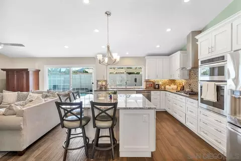 12819 Elmfield Ln, Poway, CA 92064 photo 4