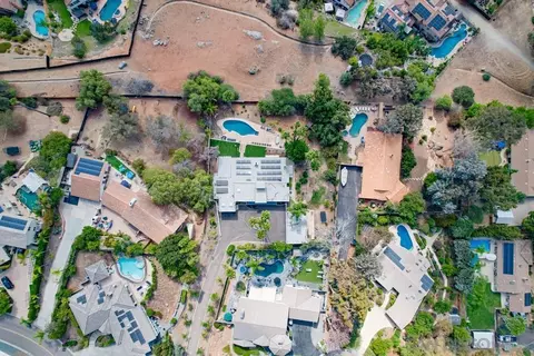1817 Shadow Knls, El Cajon, CA 92020 photo 31