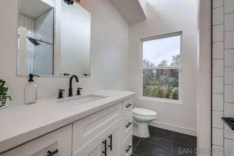 1817 Shadow Knls, El Cajon, CA 92020 photo 19