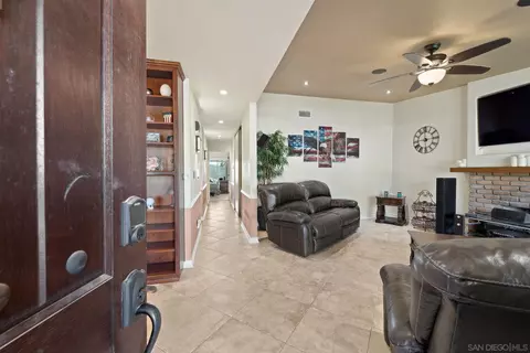 10333 Molino Rd, Santee, CA 92071 photo 3