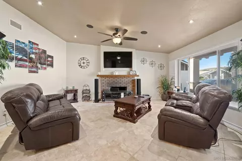 10333 Molino Rd, Santee, CA 92071 photo 4