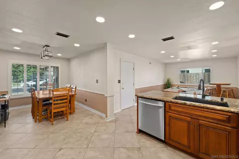 10333 Molino Rd, Santee, CA 92071 photo 17