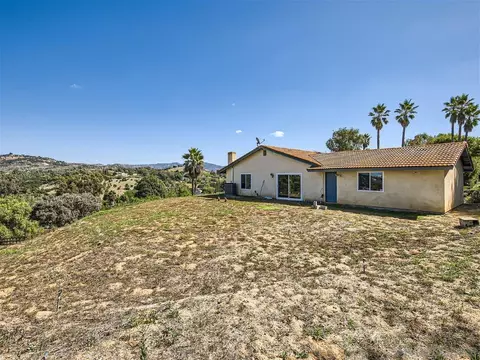 1303 Teepee Dr, Escondido, CA 92027 photo 25