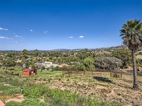 1303 Teepee Dr, Escondido, CA 92027 photo 26