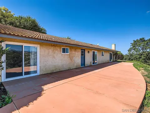 1303 Teepee Dr, Escondido, CA 92027 photo 24