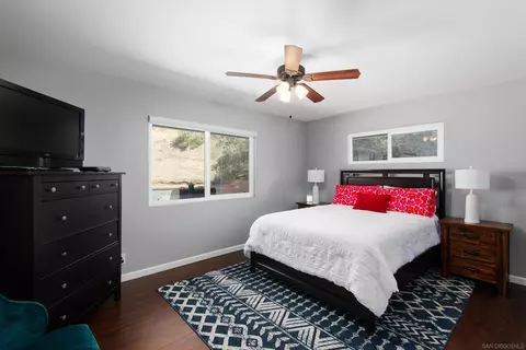 9976 Grandview Dr, La Mesa, CA 91941 photo 40