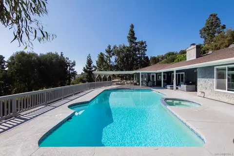 9976 Grandview Dr, La Mesa, CA 91941 photo 28