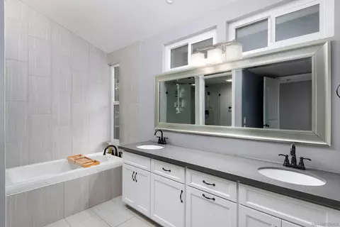 9976 Grandview Dr, La Mesa, CA 91941 photo 44