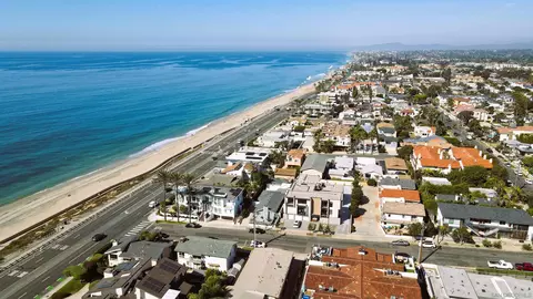 141 Cherry, Carlsbad, CA 92008 photo 4