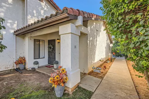 2425 Cranston Dr #38, Escondido, CA 92025 photo 2