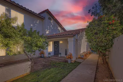 2425 Cranston Dr #38, Escondido, CA 92025