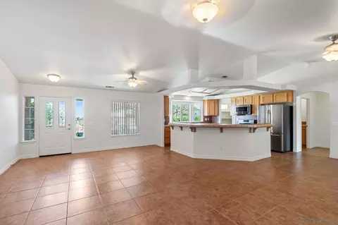 9520 Lebec Rd, Phelan, CA 92371 photo 5