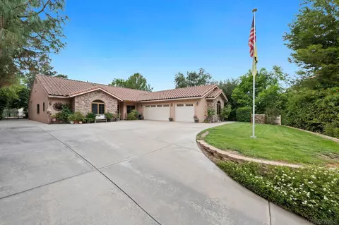 25617 Bellemore Dr, Ramona, CA 92065