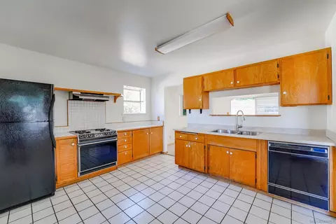 5685 Wendi St, La Mesa, CA 91942 photo 5
