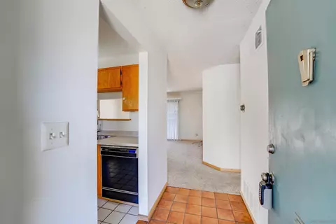 5685 Wendi St, La Mesa, CA 91942 photo 2