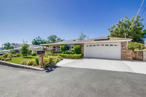 1320 Somermont Dr, El Cajon, CA 92021