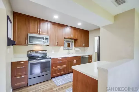 1320 Somermont Dr, El Cajon, CA 92021 photo 9