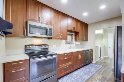 1320 Somermont Dr, El Cajon, CA 92021 photo 11
