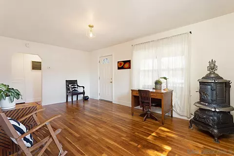 1671 S Maple St, Escondido, CA 92025 photo 9