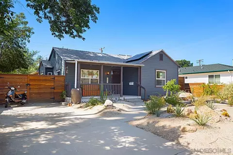 1671 S Maple St, Escondido, CA 92025 photo 2