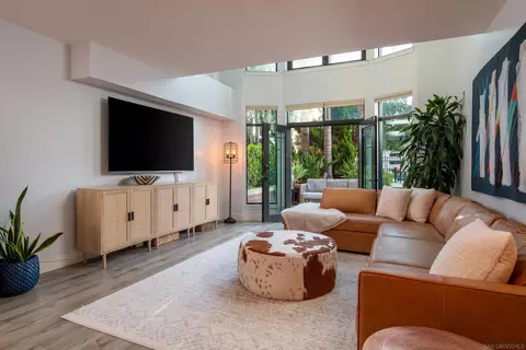 500 W Harbor Dr #113, San Diego, CA 92101