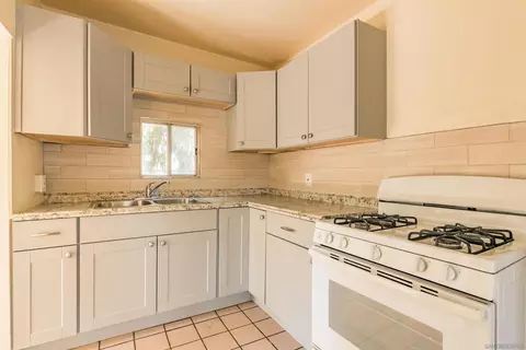 311 S Cedar St, Escondido, CA 92025 photo 12