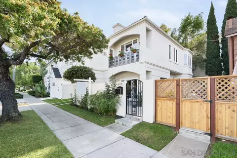 Exterior - 1116 8th St, Coronado, CA 92118 photo 8 of 12