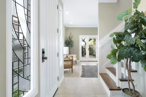 Entry Way - 1116 8th St, Coronado, CA 92118 photo 2 of 5