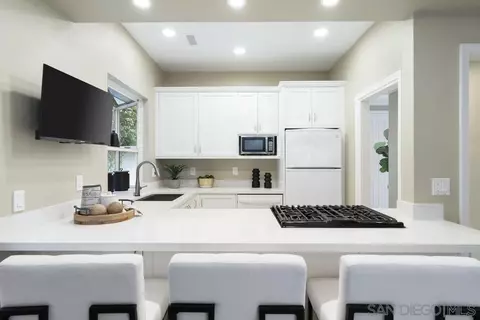 Kitchen - 1116 8th St, Coronado, CA 92118 photo 4 of 15