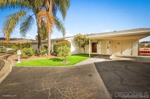 1876 Fairway Park #B, Escondido, CA 92026 photo 2