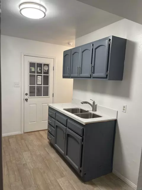 566 W Holt Ave, El Centro, CA 92243 photo 12
