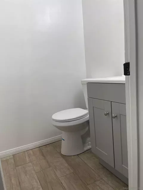 566 W Holt Ave, El Centro, CA 92243 photo 18