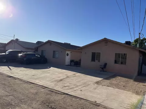 566 W Holt Ave, El Centro, CA 92243 photo 31