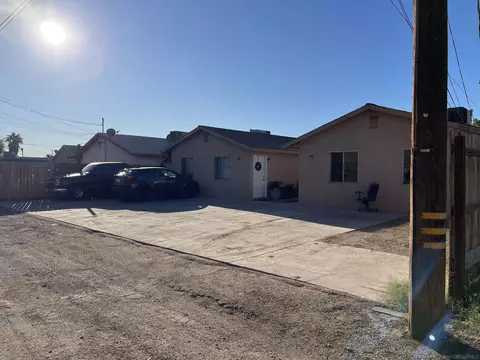 566 W Holt Ave, El Centro, CA 92243 photo 35