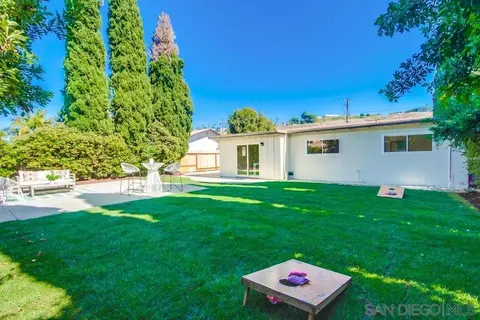 3512 Las Vegas Dr, Oceanside, CA 92054 photo 2