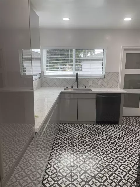 1038 E 65th St, Long Beach, CA 90805 photo 5