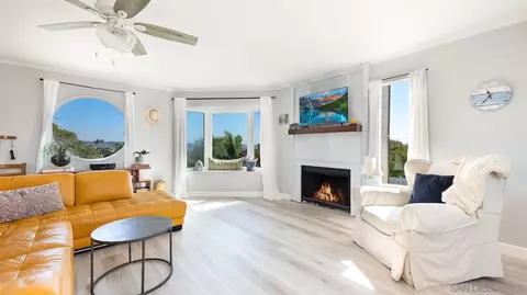 4024 Sequoia St, San Diego, CA 92109