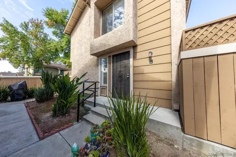 6824 Panamint Row UNIT 3, San Diego, CA 92139