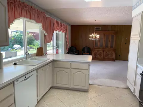 13315 Tawanka Dr, Poway, CA 92064 photo 9