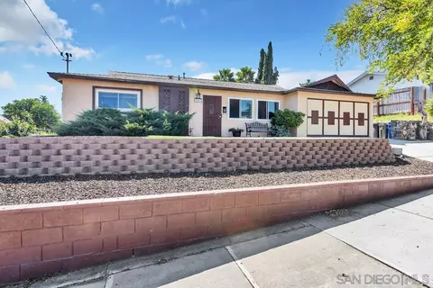 9517 Abbeyfield Rd, Santee, CA 92071