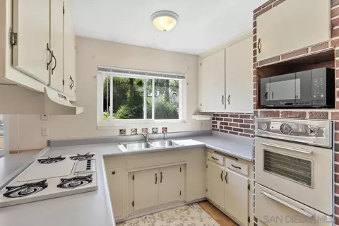 9517 Abbeyfield Rd, Santee, CA 92071 photo 10