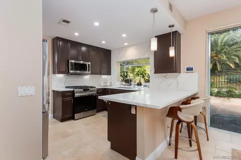 4532 Avenida Privado, Oceanside, CA 92057 photo 9