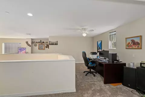 554 Poets Sq, Fallbrook, CA 92028 photo 21