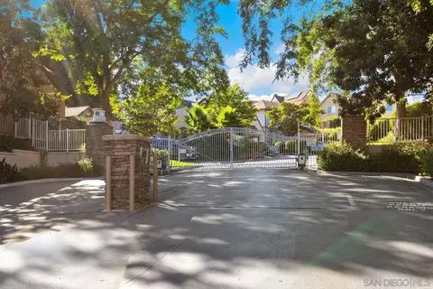 554 Poets Sq, Fallbrook, CA 92028 photo 27