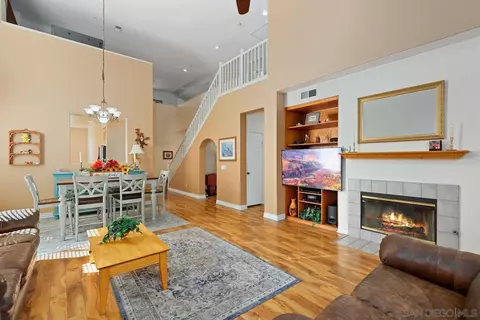 554 Poets Sq, Fallbrook, CA 92028 photo 3