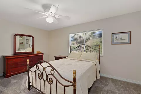 554 Poets Sq, Fallbrook, CA 92028 photo 17