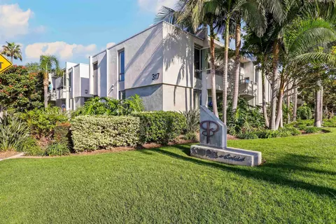 317 Pine Ave #209, Carlsbad, CA 92008