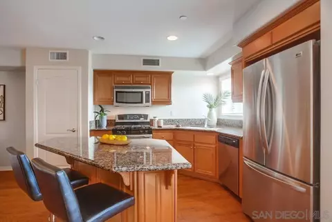 1026 Point Way, Carlsbad, CA 92008 photo 2